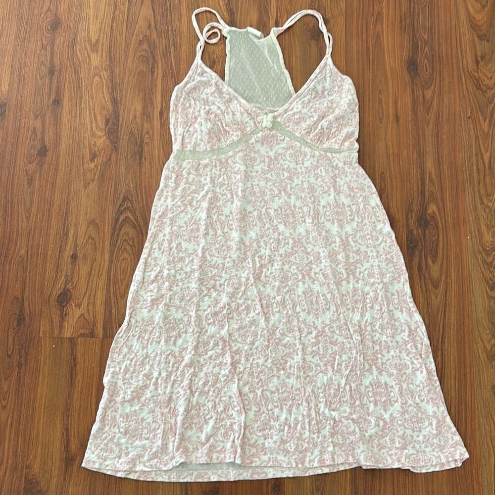 Tarte intimates pink printed nightgown sleepwear size M and lace